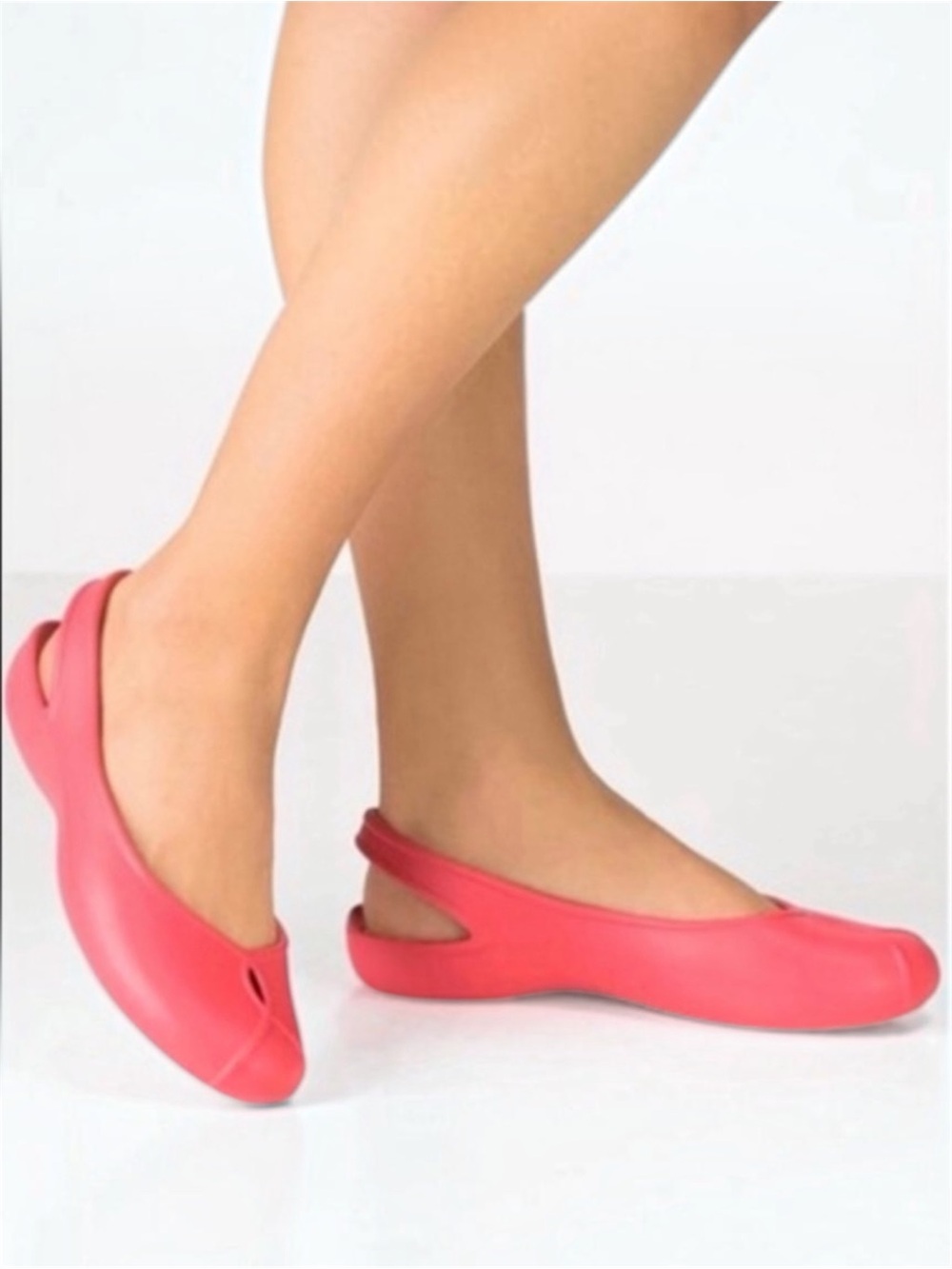 CROCS Olivia ll Iconic Comfort Slingback Ballet Flat in Coral Pink Size 7